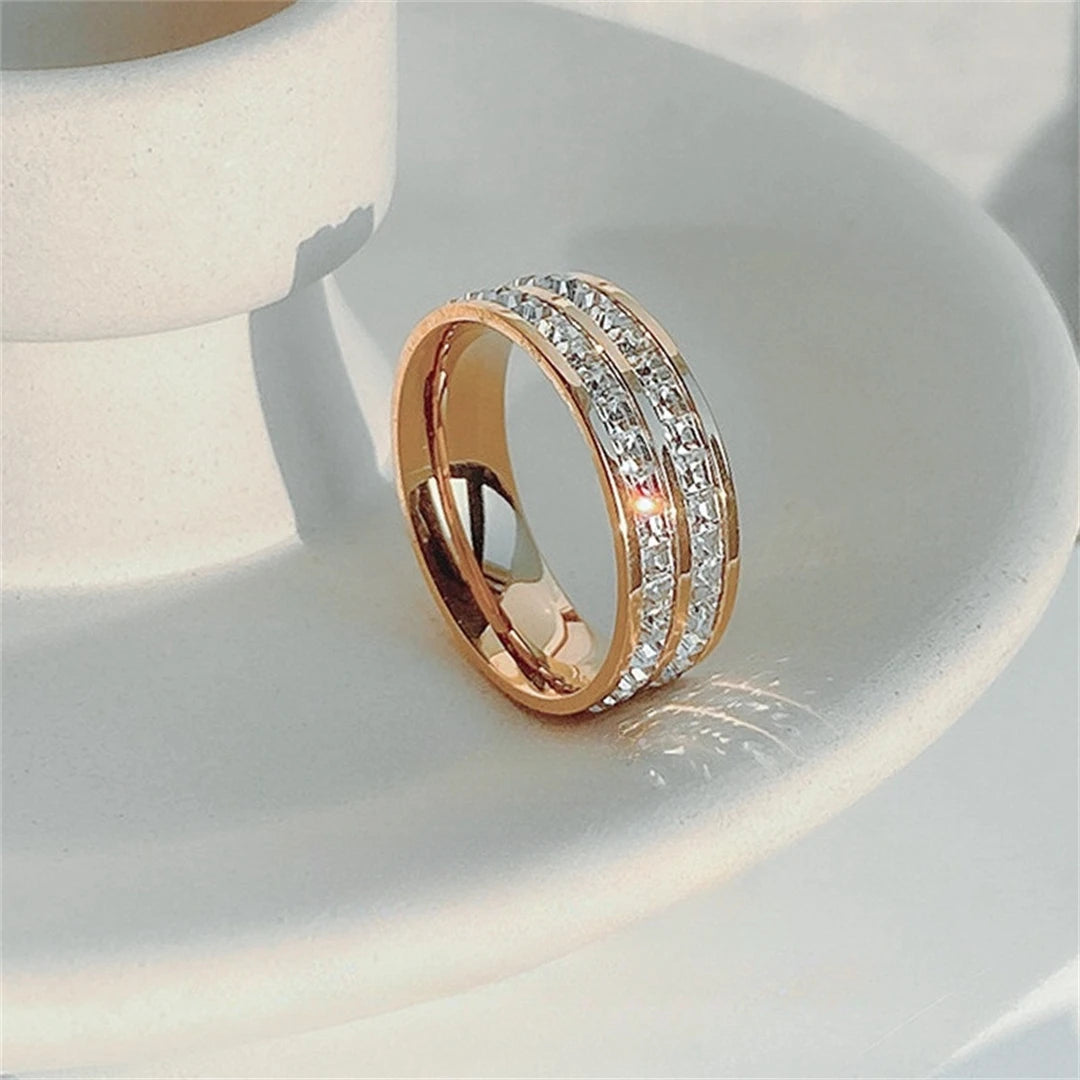 relia Royale — Rose Gold Crystal Halo Ring | Timeless Elegance