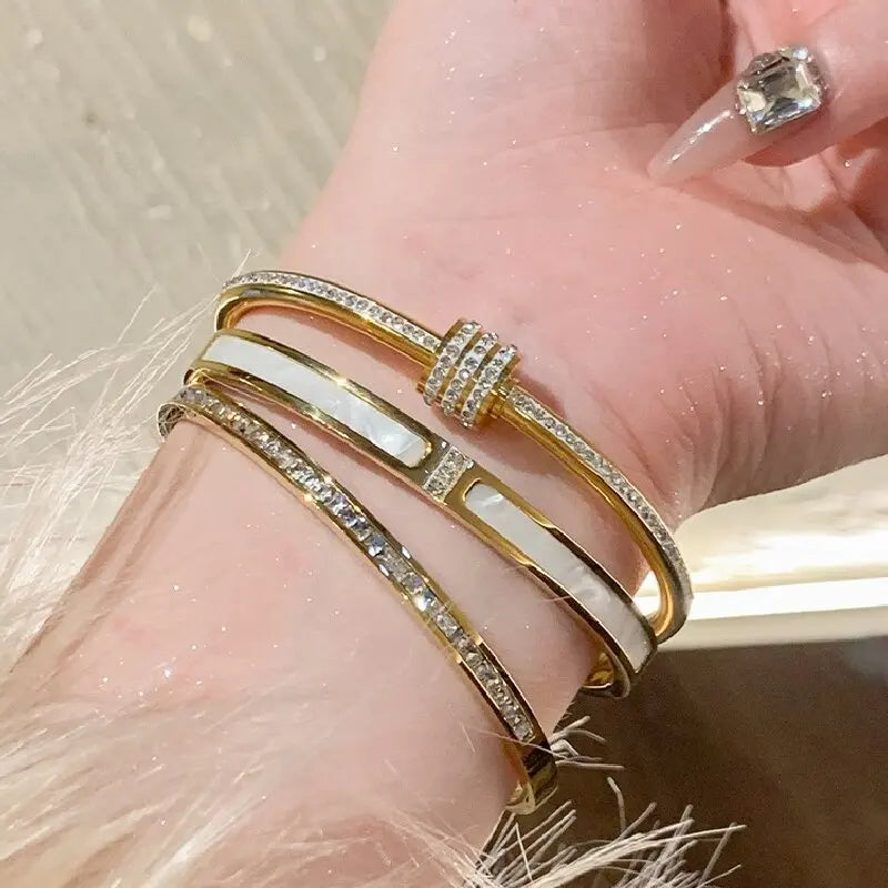 Aurelia Gold Zircon Bracelet – Signature Luxury Edition