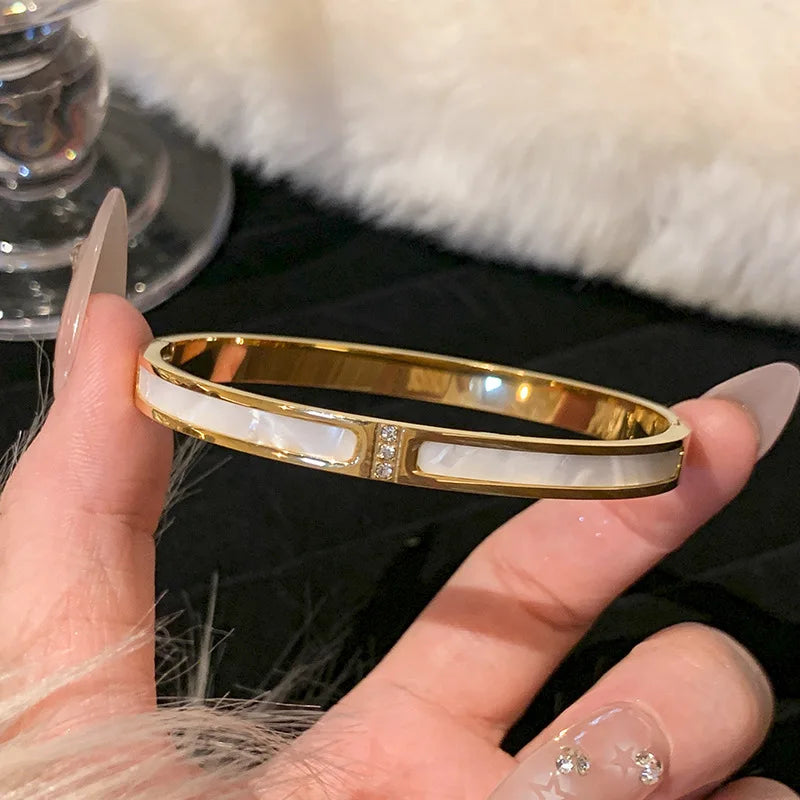 Aurelia Gold Zircon Bracelet – Signature Luxury Edition