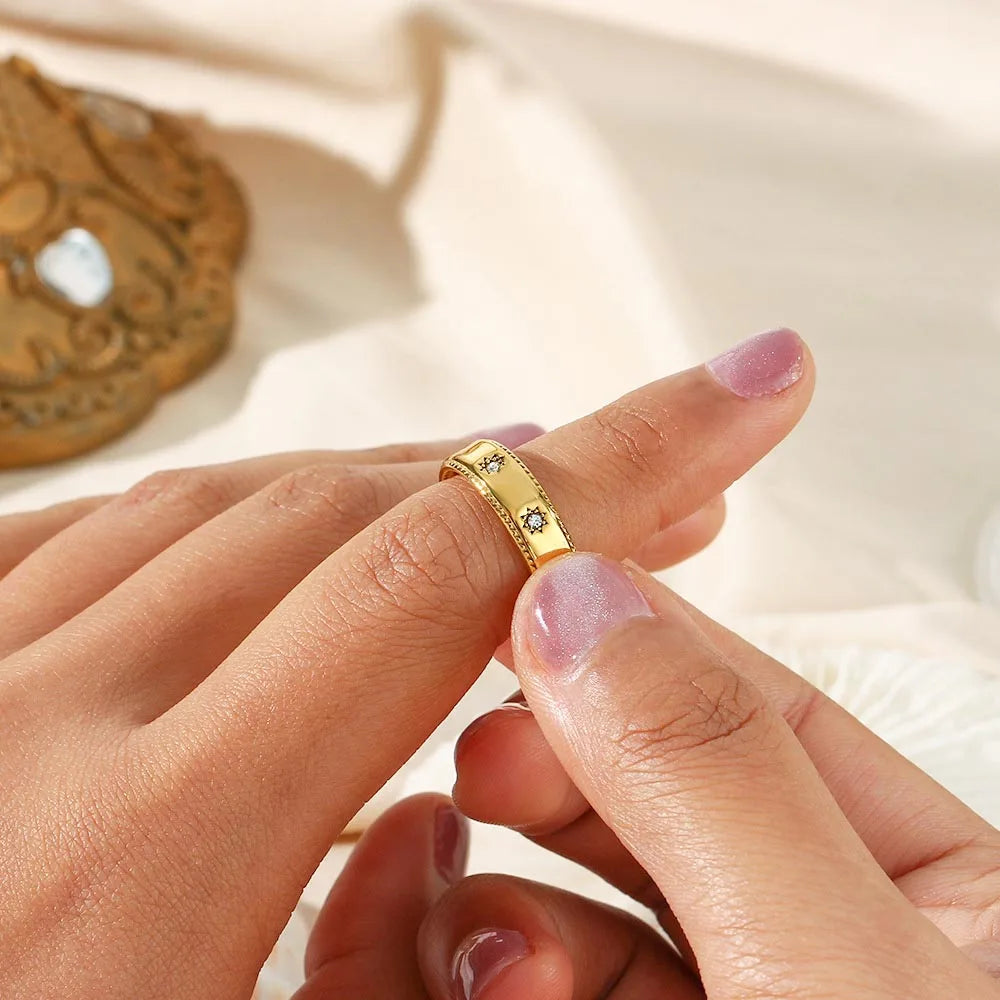Aurelia Étoile — Radiant Star Zircon Ring | Timeless Luxury Jewelry