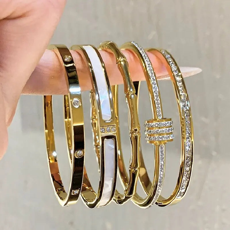 Aurelia Gold Zircon Bracelet – Signature Luxury Edition