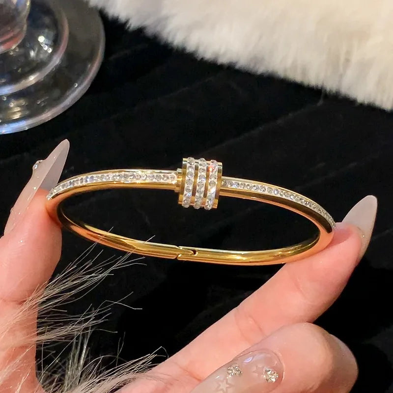 Aurelia Gold Zircon Bracelet – Signature Luxury Edition